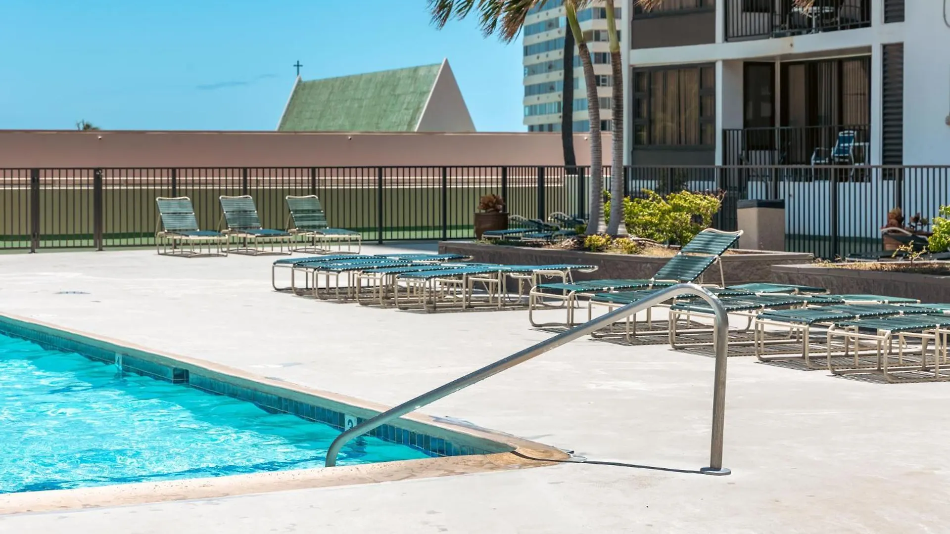 Apartment Cozy Waikiki Getaway, Stroll To Beach With Free Parking Honolulu